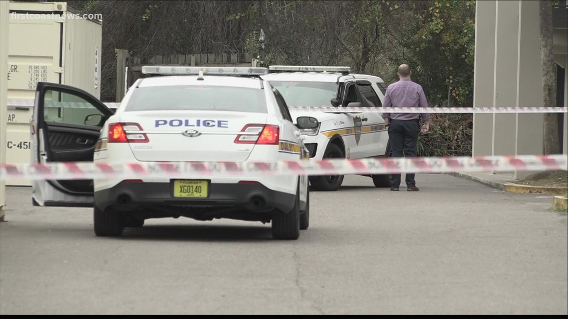 Jacksonville police responding to shooting in Baymeadows