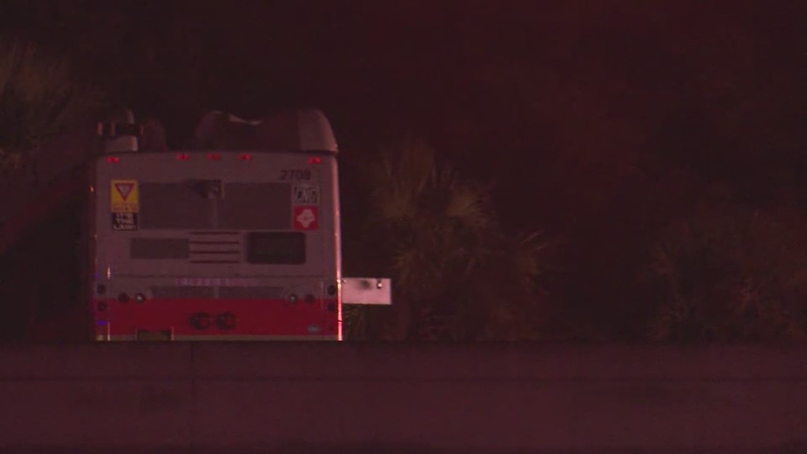 RAW VIDEO: Scene of bus crash on I-95 near Dunn Ave. exit 