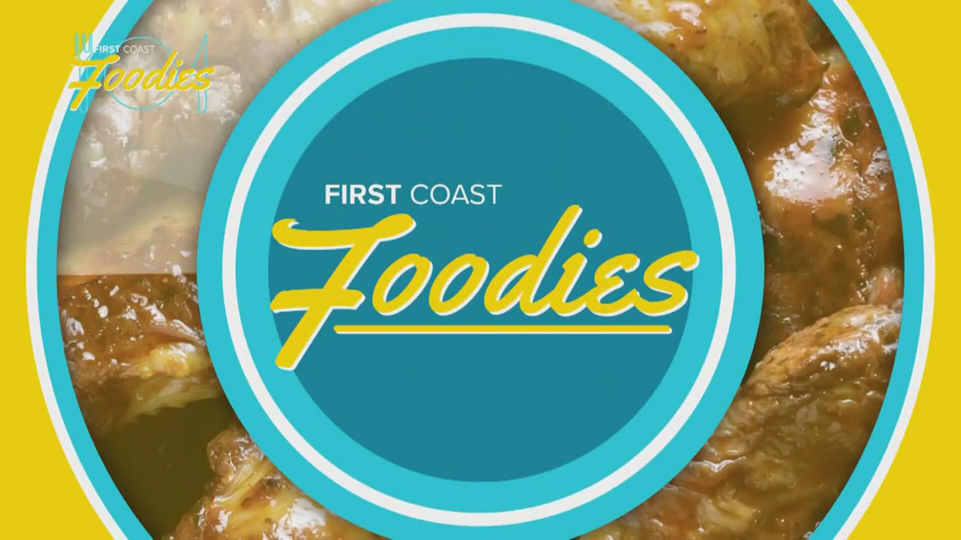 First Coast Foodies shows you a few options of places to eat around the Jacksonville area. Enjoy! WARNING: This video will make you hungry!