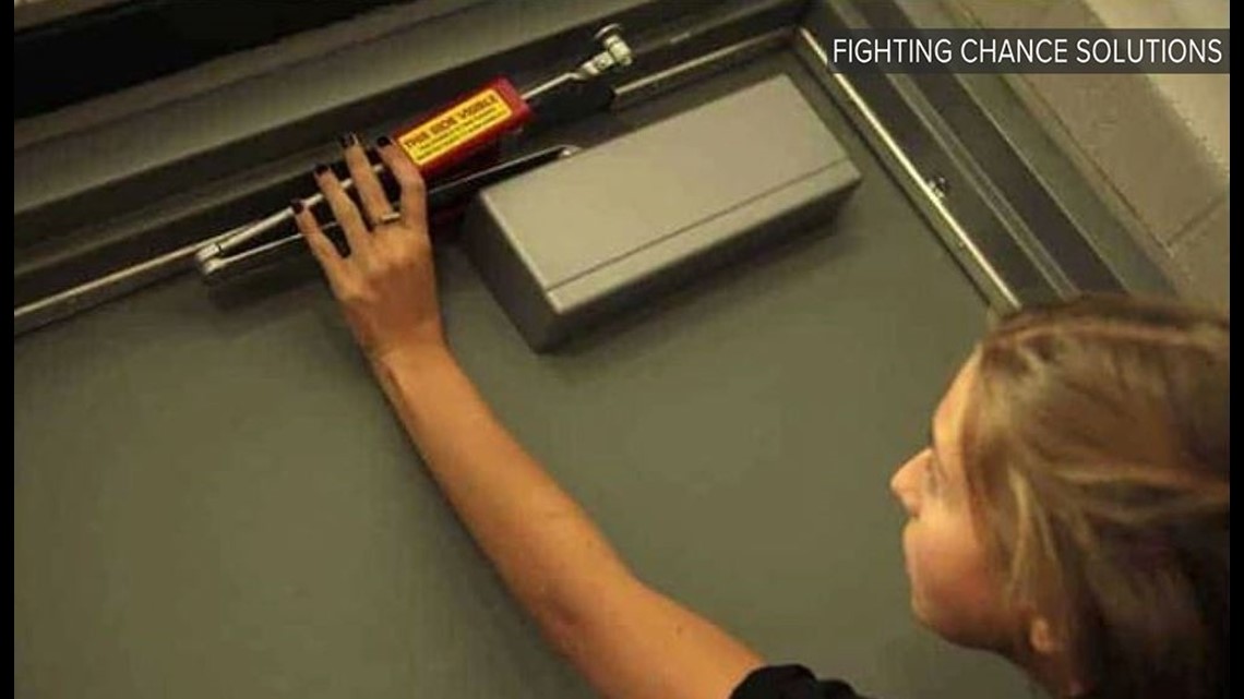 Florida mother raising money for classroom door barricades - Vimarsana News