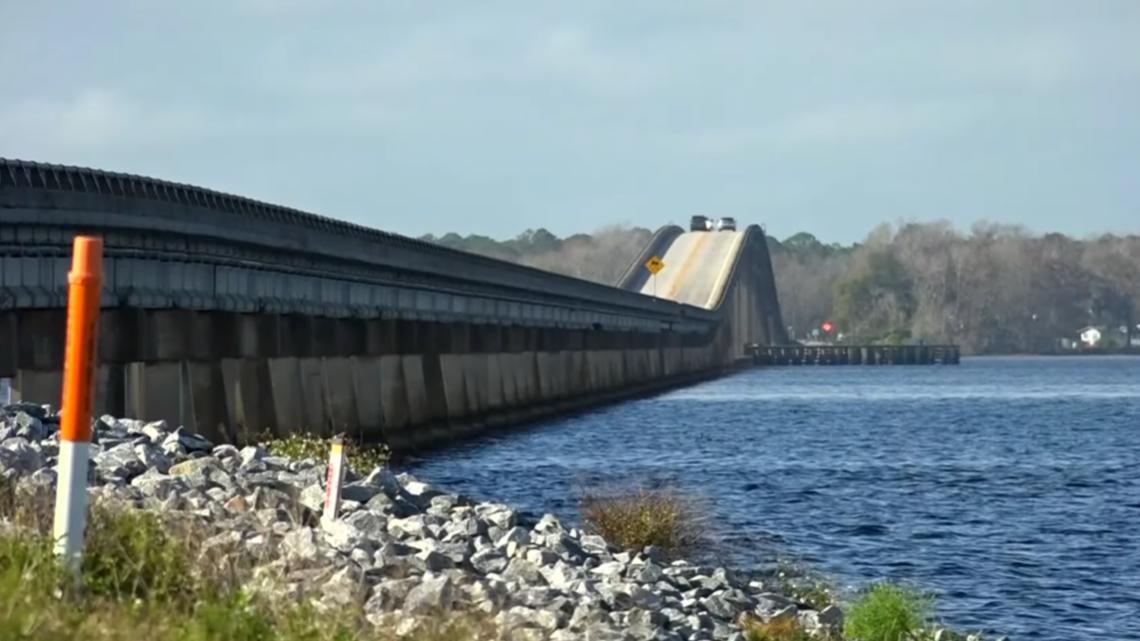 Traffic Alert: Drivers should expect 'significant delays' on Shands Bridge due to lane closures