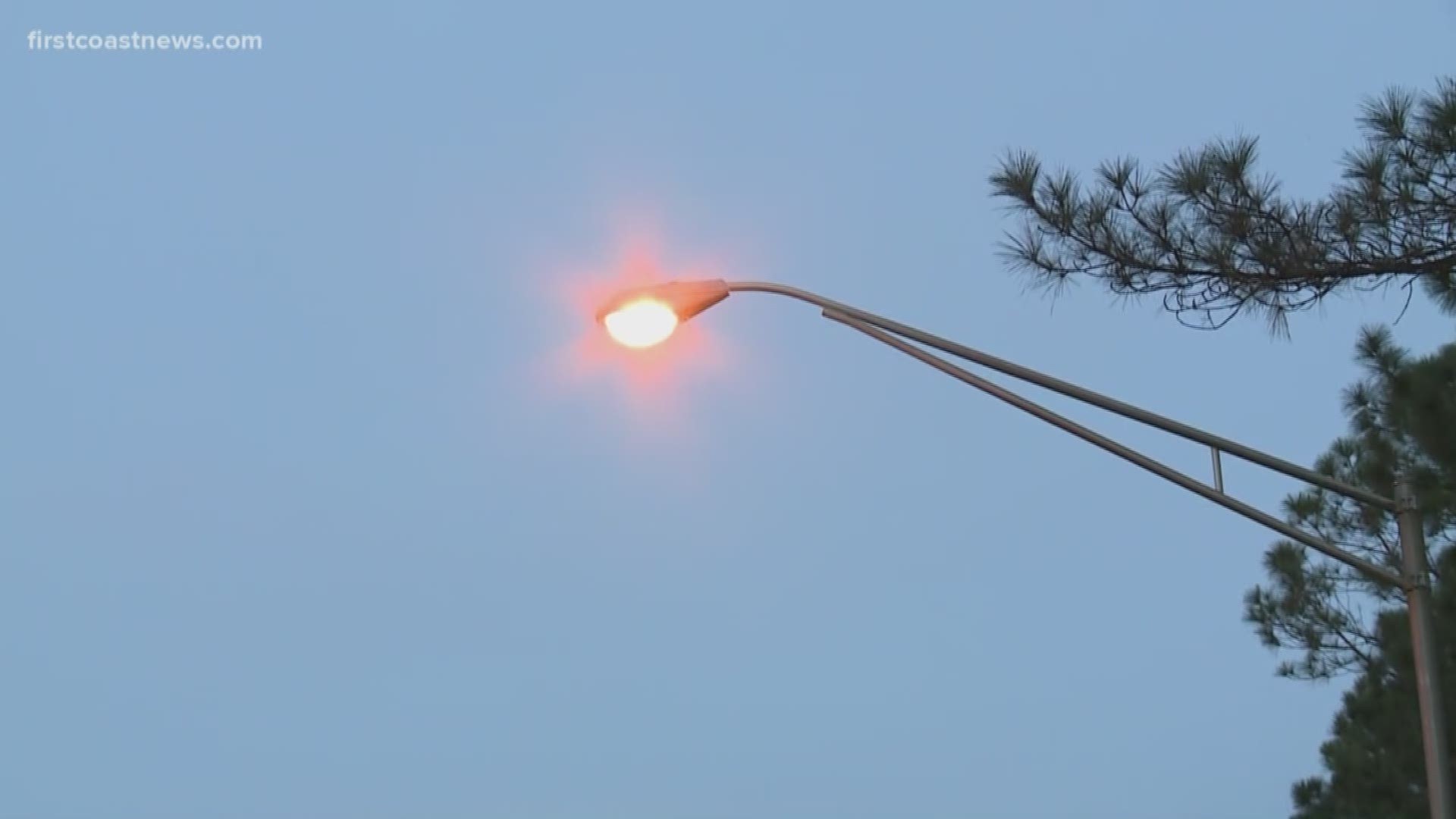 A viewer was concerned about the lack of working streetlights near Dunn Avenue in Northside, now we know whose responsibility it is to fix them.