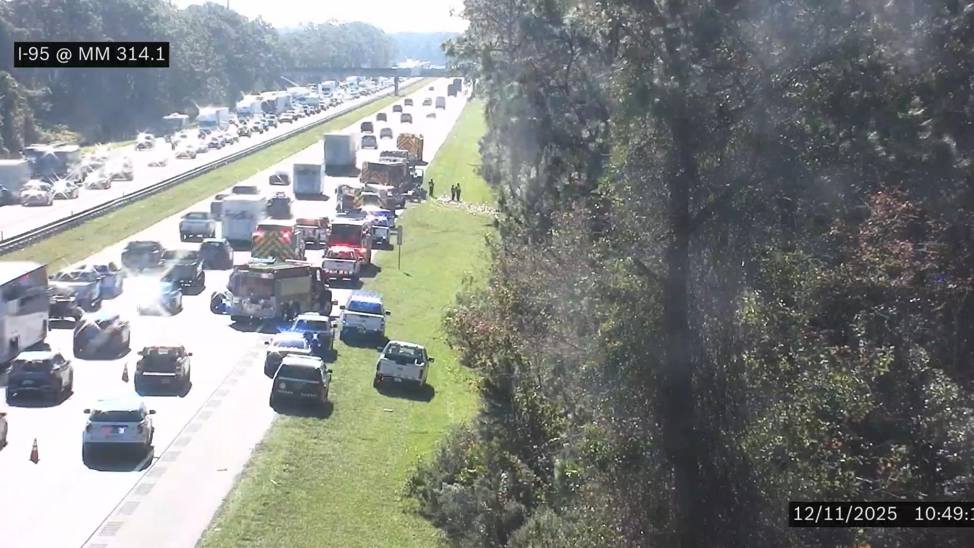 Box truck driver dies after veering off I-95 South in St. Johns County ...