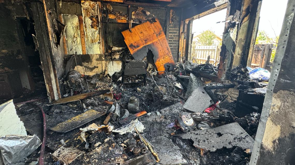 Fire erupts in home on Jacksonville's Westside - Vimarsana News