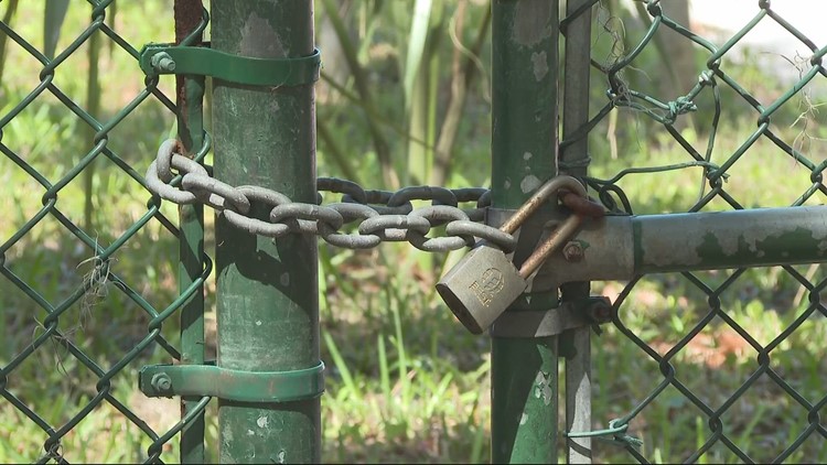 Middle school student in Mayport wants gate unlocked in Oak Harbor