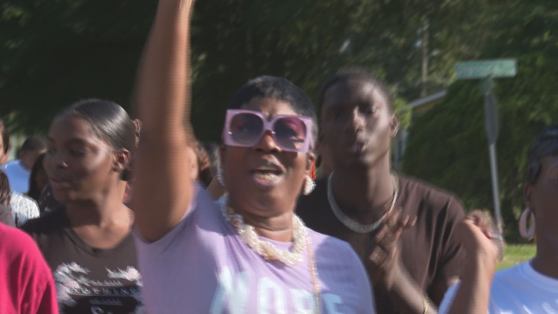 Mother wants answers after her son was killed in Jacksonville - Vimarsana News