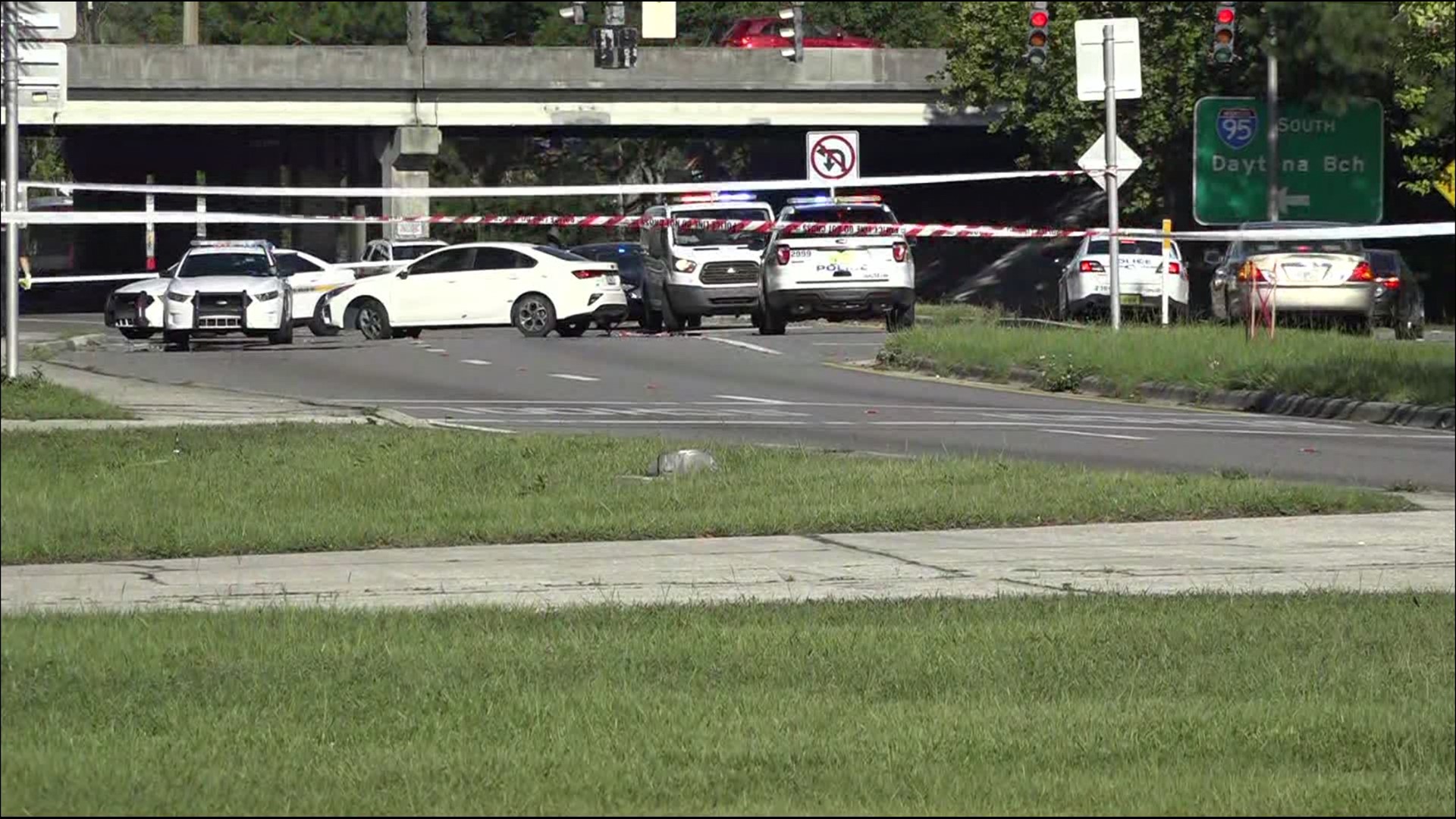 JSO says around 3:30 a.m., patrol officers witnessed a shooting that took place between 2 vehicles in the 10000 block on 103rd Street on the city's Westside.