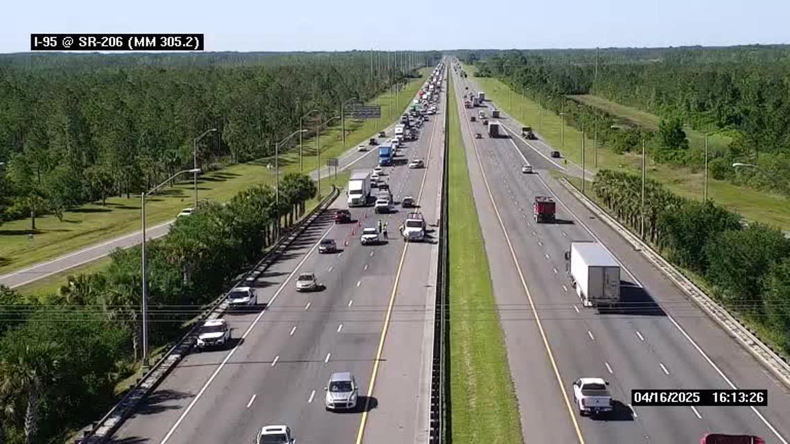 Crash shuts down all lanes on I-95 Southbound near SR-206 ...