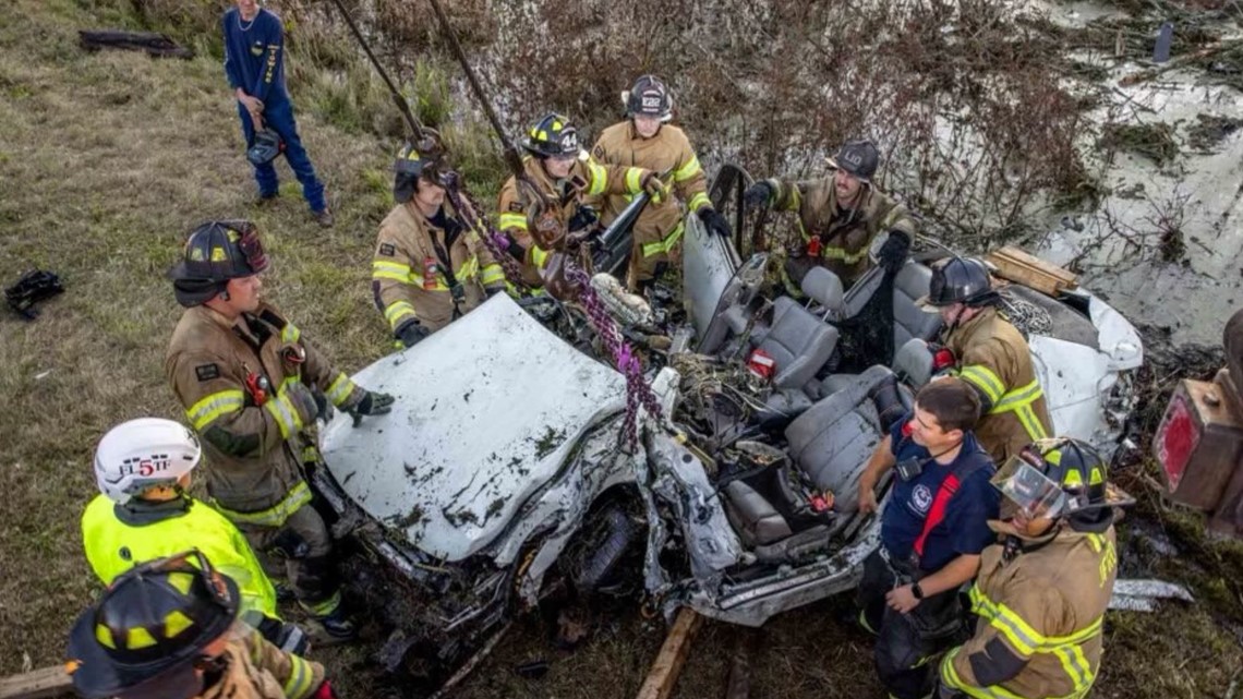 Jfrd Man Rescued After Being Trapped In Submerged Vehicle 7147