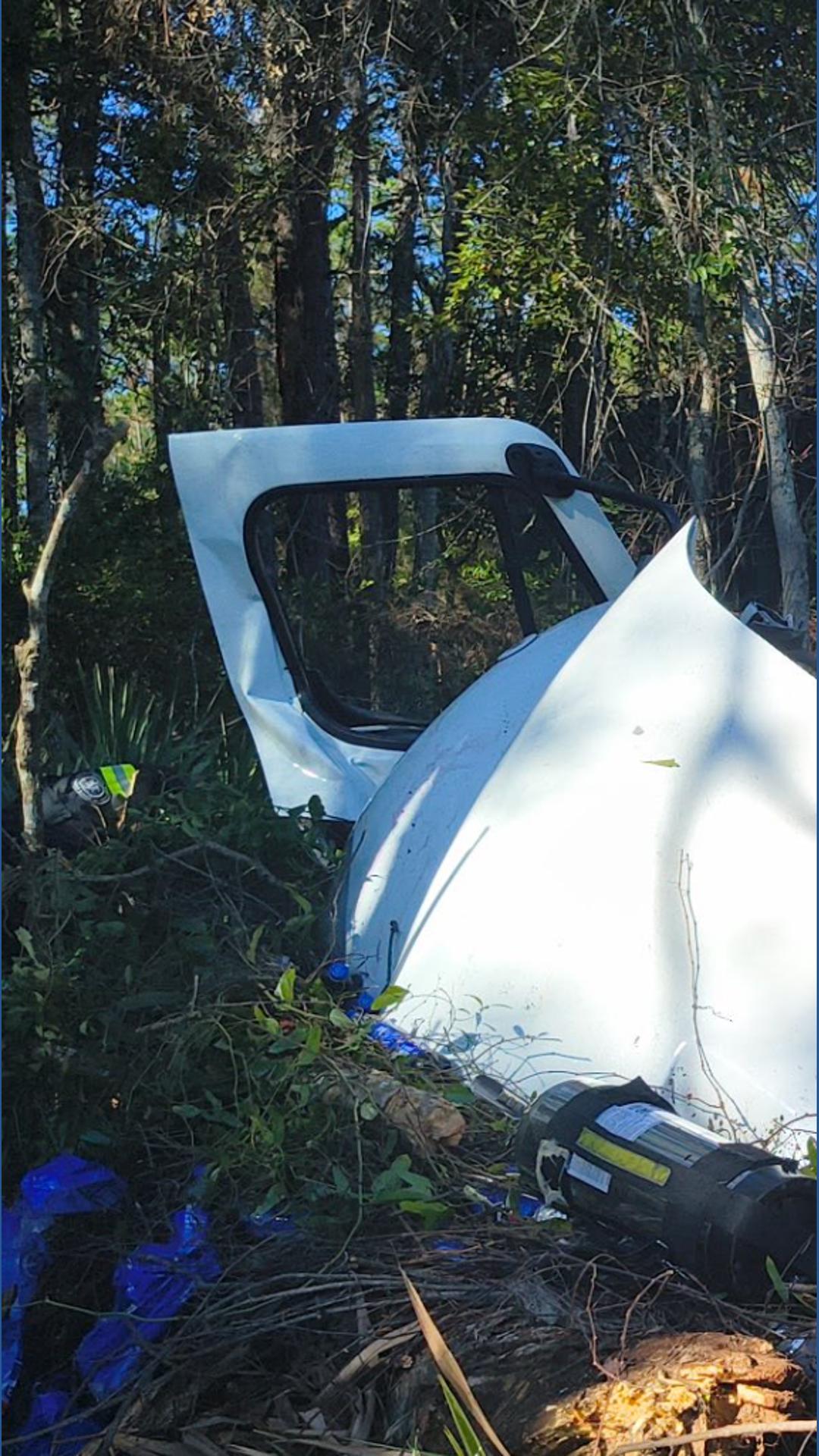 Box truck driver dies after veering off I-95 South in St. Johns County ...