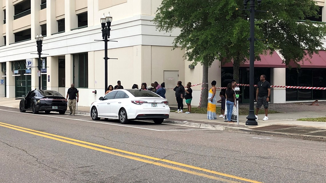 Man shot in leg during fight at Town Center mall in Boca Raton