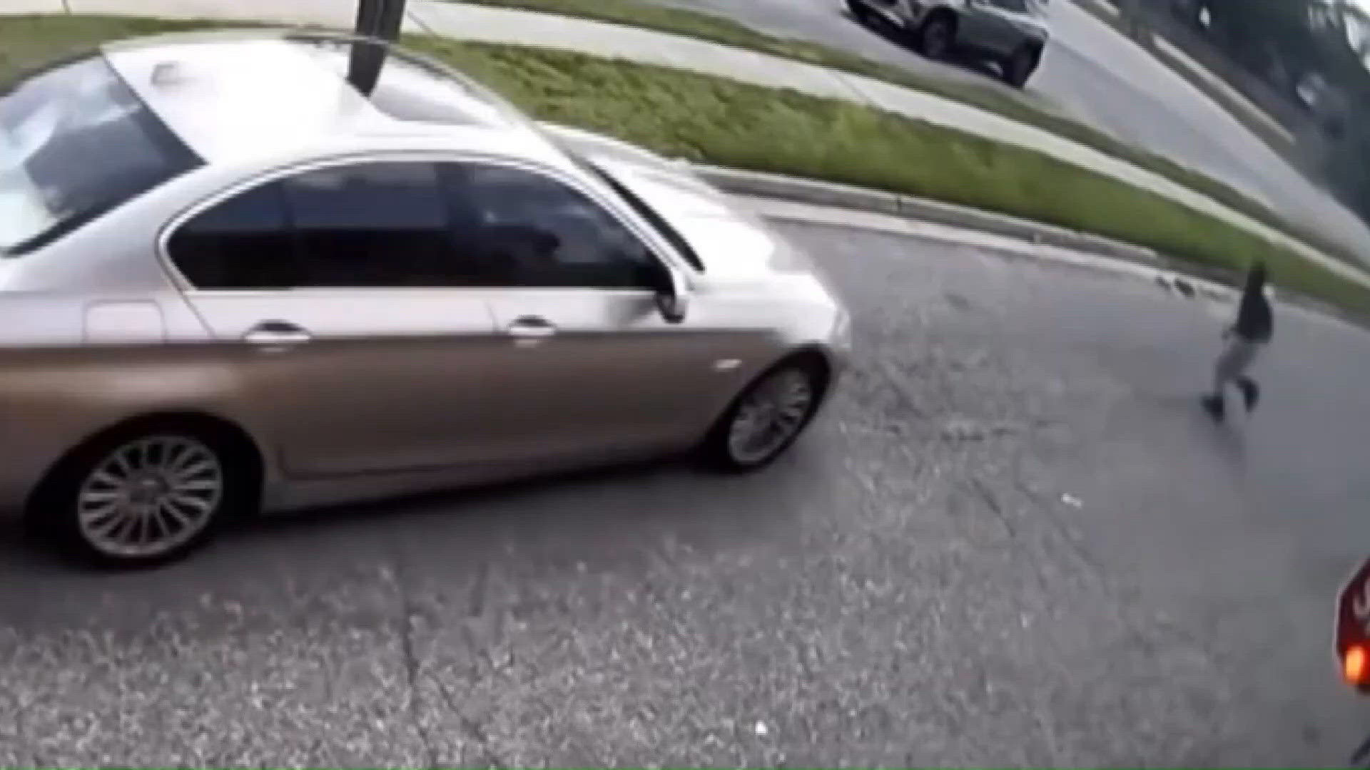 Stop-arm cameras catch over 4,700 drivers passing stopped Duval County school buses in August