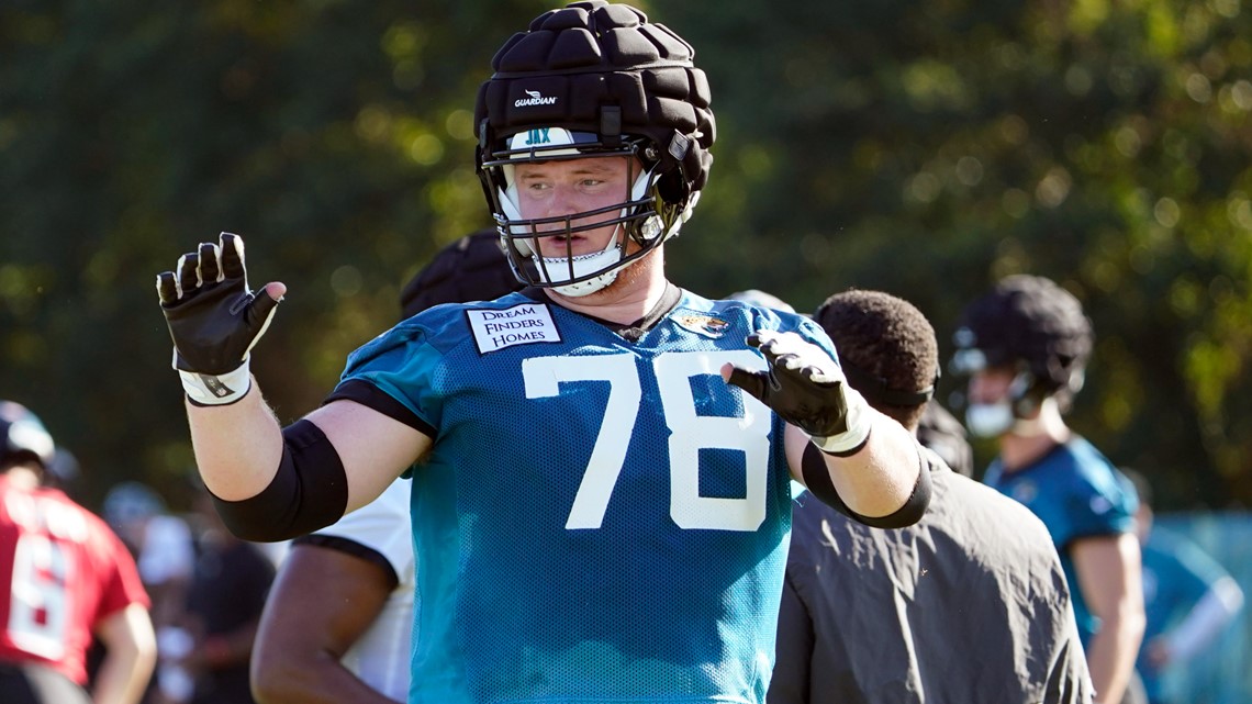 Jaguars OL Tyler Shatley can step in Ben Bartch's place right away