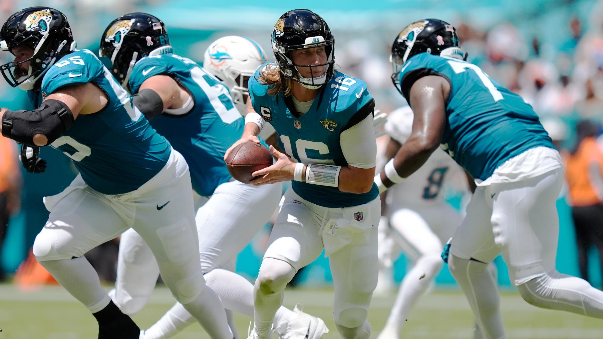 With four seconds left in the game, the Dolphins hit the game-winning field goal. The Jaguars lose their season opener, 20-17.