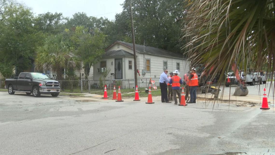 Man dead after being shot while driving on Jacksonville Eastside ...
