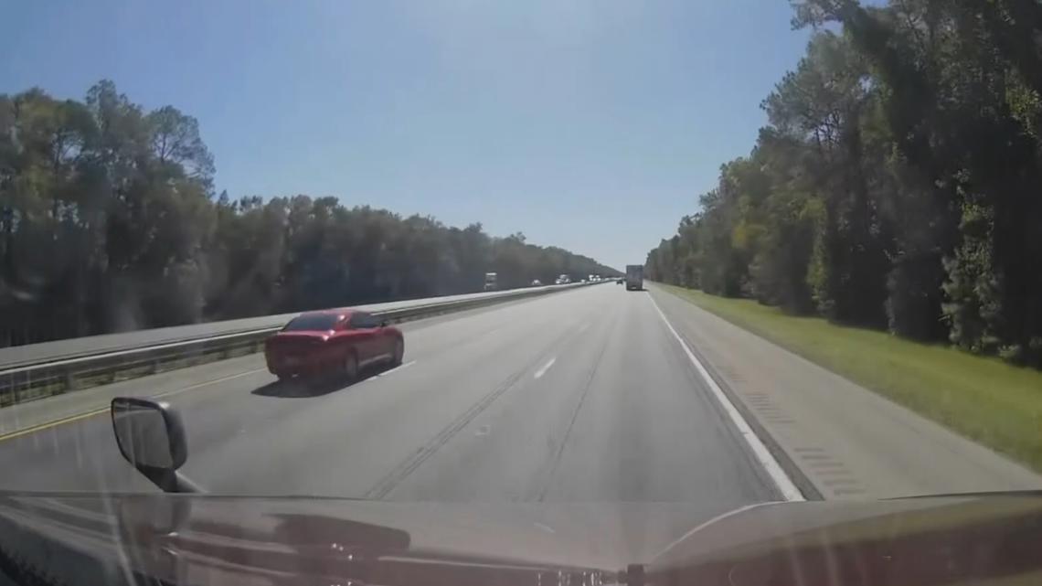 Florida officers encourage dash cams following six road shootings - Vimarsana News