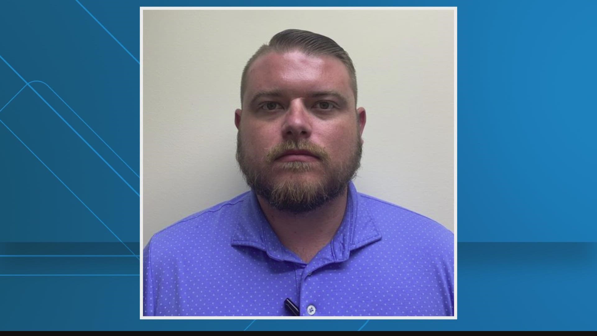 A new report shows new details on the arrest of Fernandina Beach police officer John Lee Finley, arrested on charges of sexual battery after drugging woman's drink.