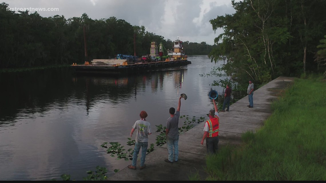 Confederate memorial reaches Trout Creek Fish Camp by barge