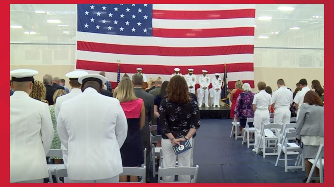 USCENTCOM commander delivers Oath of Enlistment during Buccaneers game