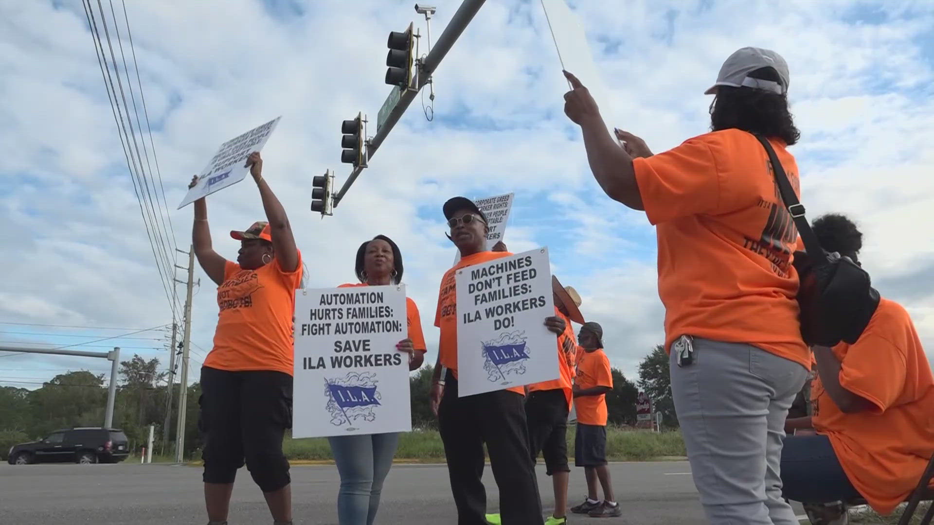 The amount of groceries and other goods could soon be impacted at local stores because Gulf and East Coast port workers are on strike.