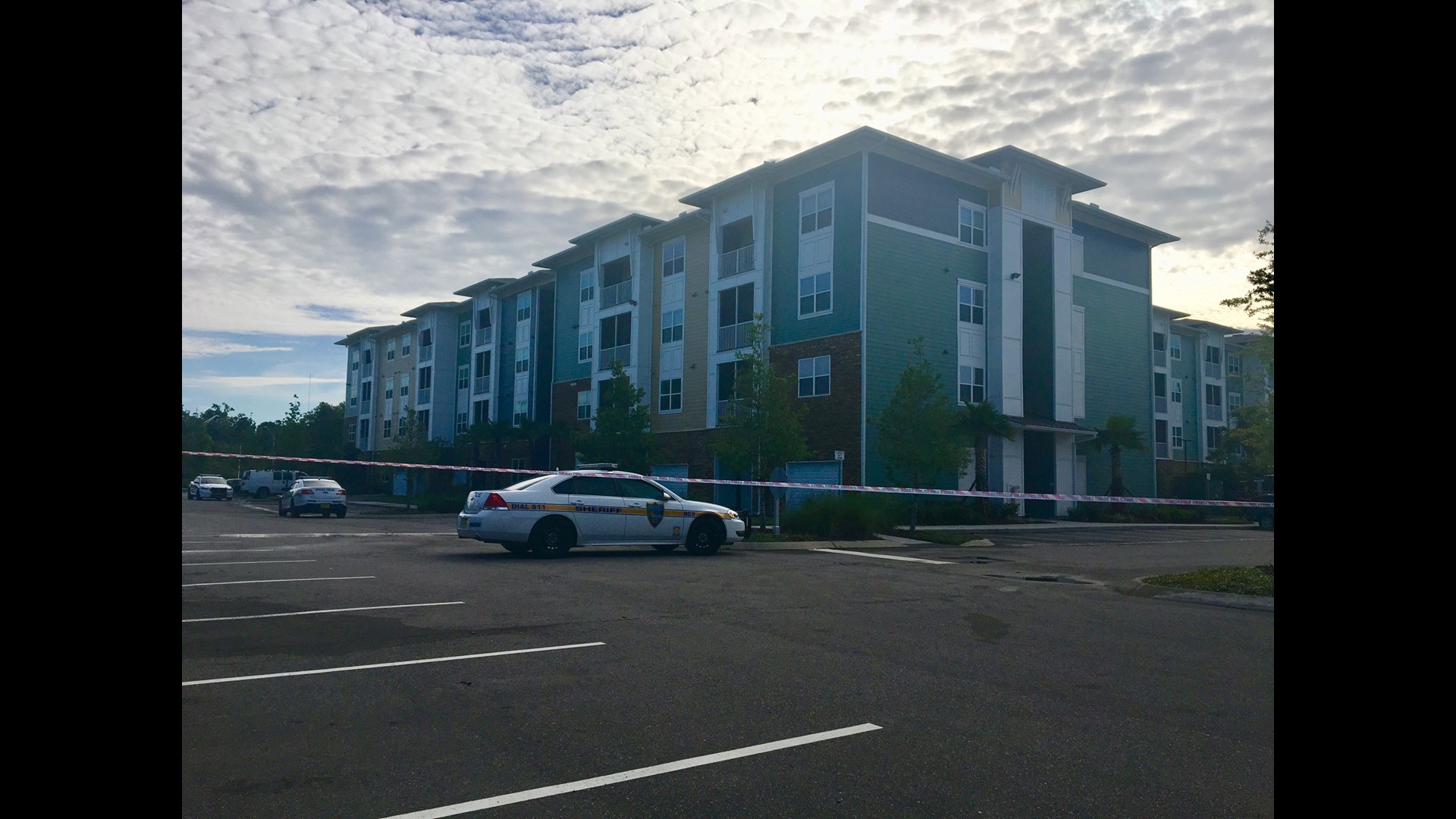 JSO clears Southside apartment complex after finding suspicious items