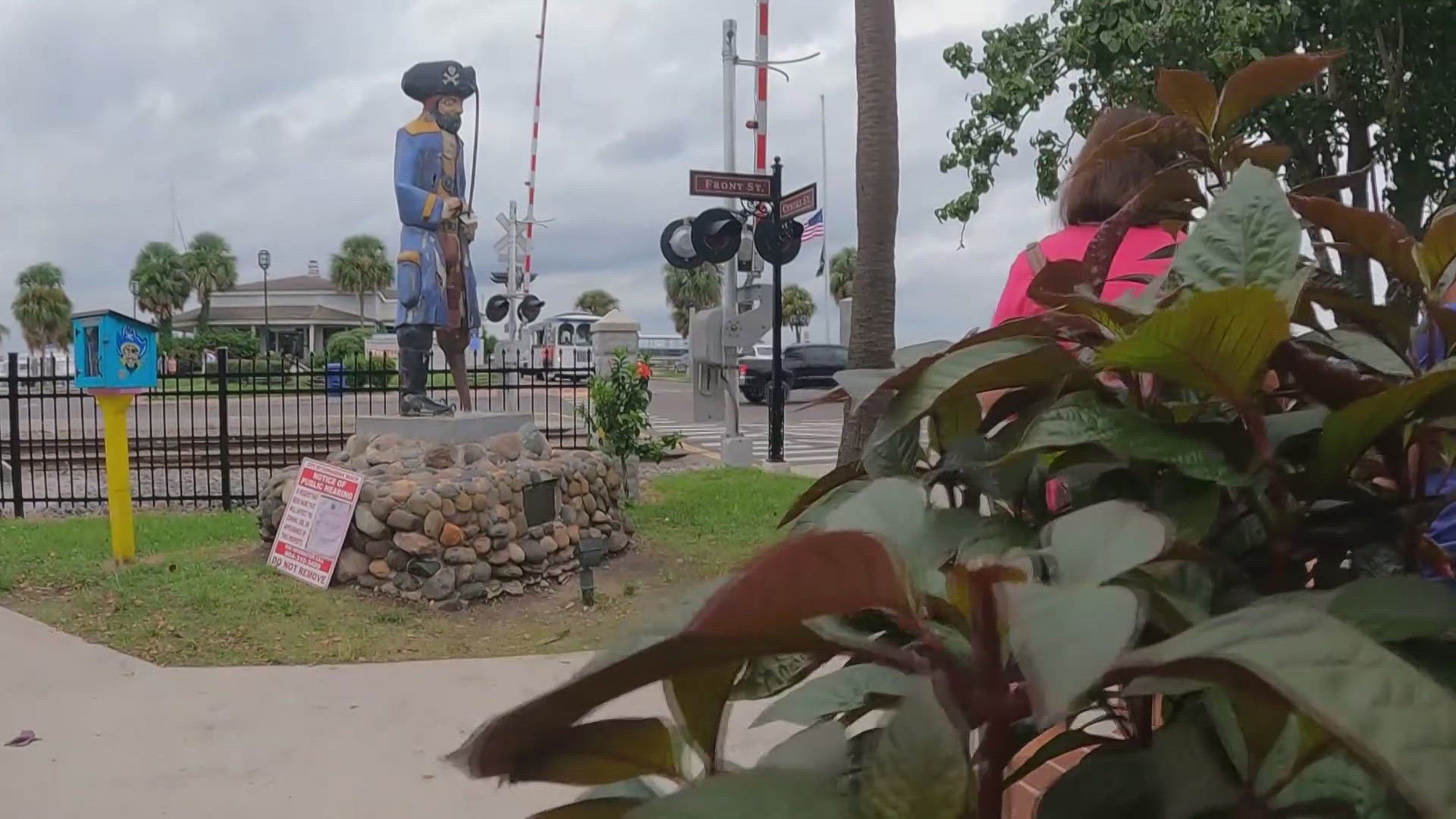 The Fernandina Pirates Club told city leaders they found human cremains in the nearly 50-year-old statue ahead of a possible move.