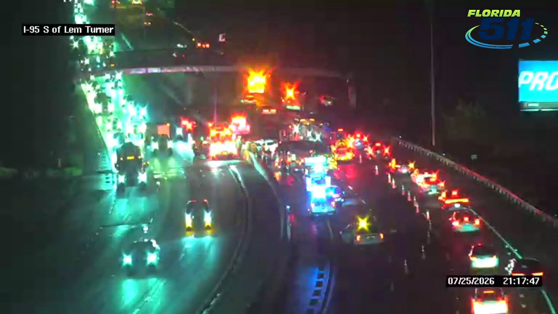 Crash with injuries blocks all but one lane of I-95 South near Lem