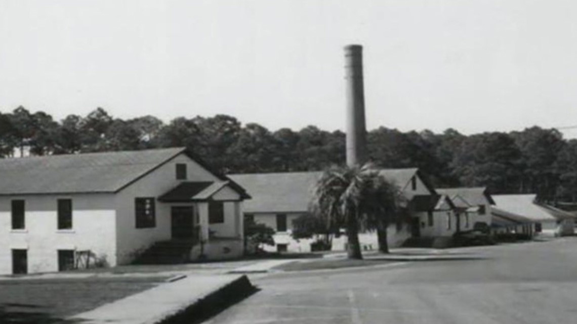 Dozier boys plead to be let on property as search for graves ends