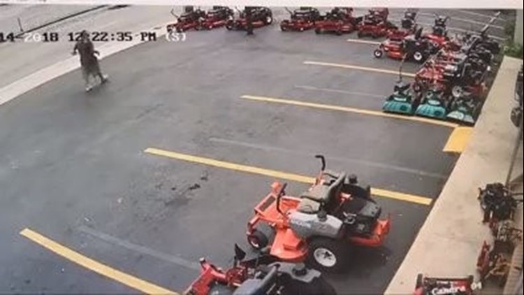 Deputies searching for Florida man accused of riding away on lawnmower without paying